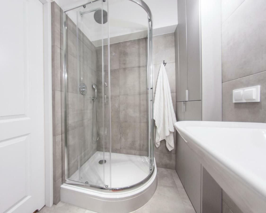 Family Luxury Comfort Old Town Apartament, 1-8, 2 Sypialnie I Salon, Parking W Cenie 格但斯克 外观 照片